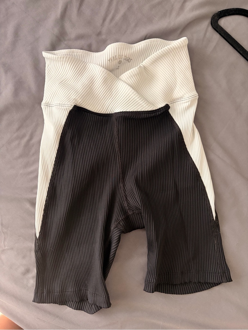 Year of Ours Two-Tone Ribbed High-Waist Shorts - Black & Cream